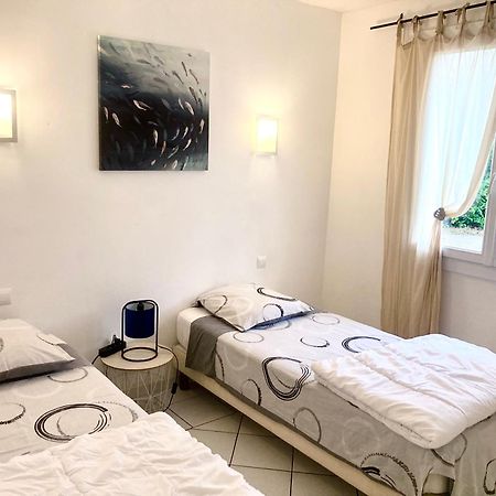 Villa 110M2, 7 Pers, Jacuzzi , 3 Chambres, Terrain Clos Et Arbore 2500M2 トレベス エクステリア 写真