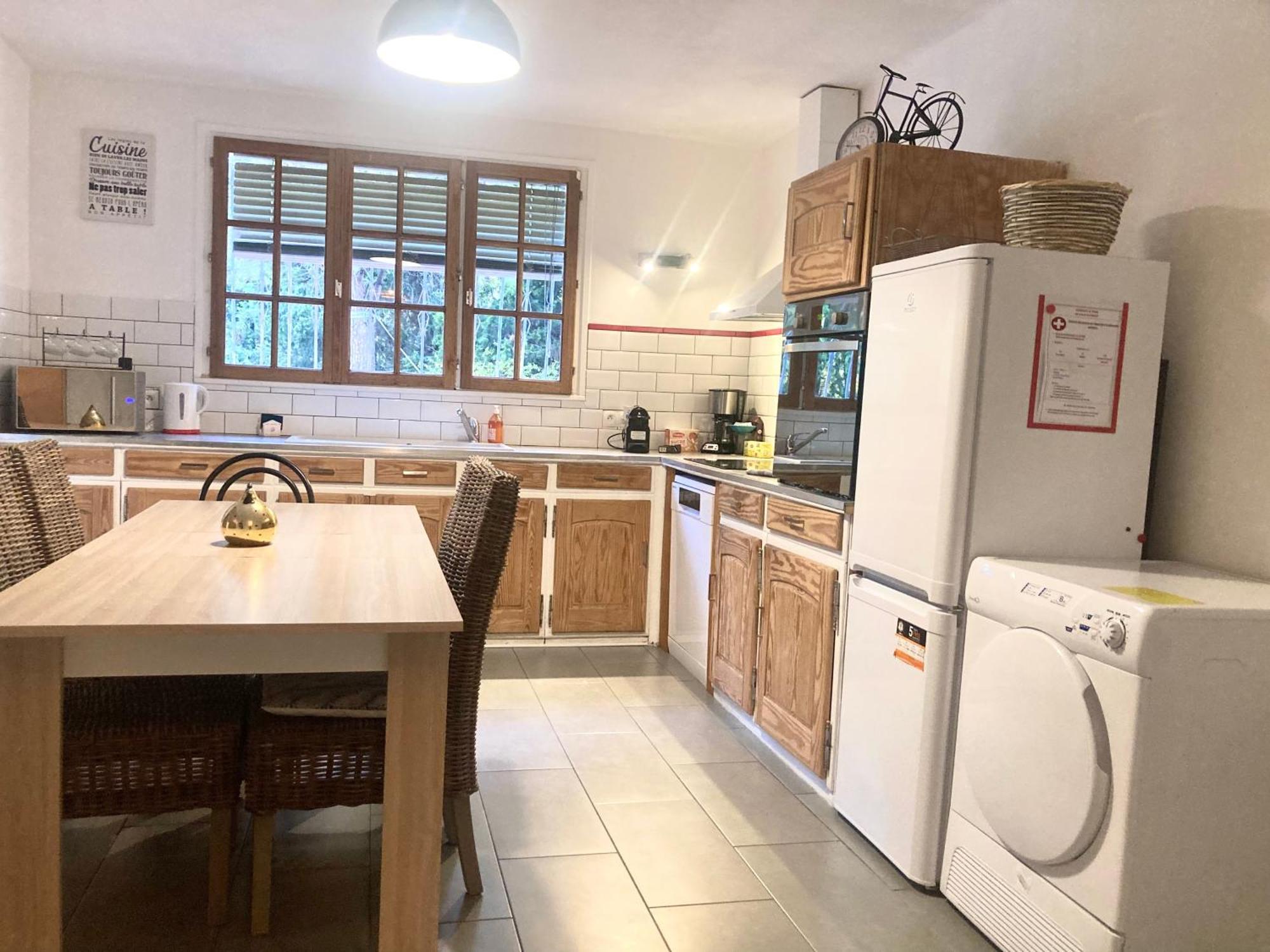 Villa 110M2, 7 Pers, Jacuzzi , 3 Chambres, Terrain Clos Et Arbore 2500M2 トレベス エクステリア 写真