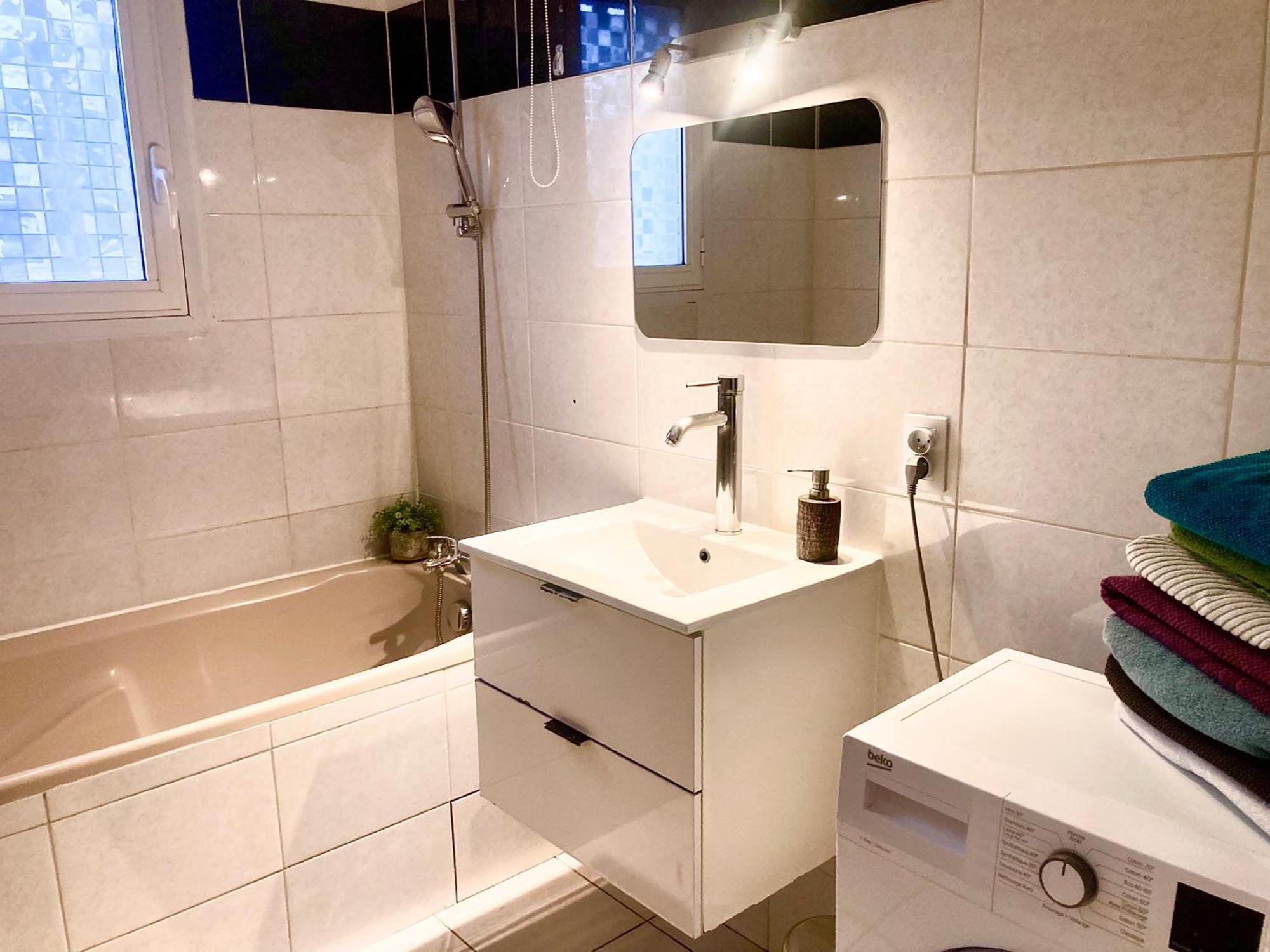 Villa 110M2, 7 Pers, Jacuzzi , 3 Chambres, Terrain Clos Et Arbore 2500M2 トレベス エクステリア 写真