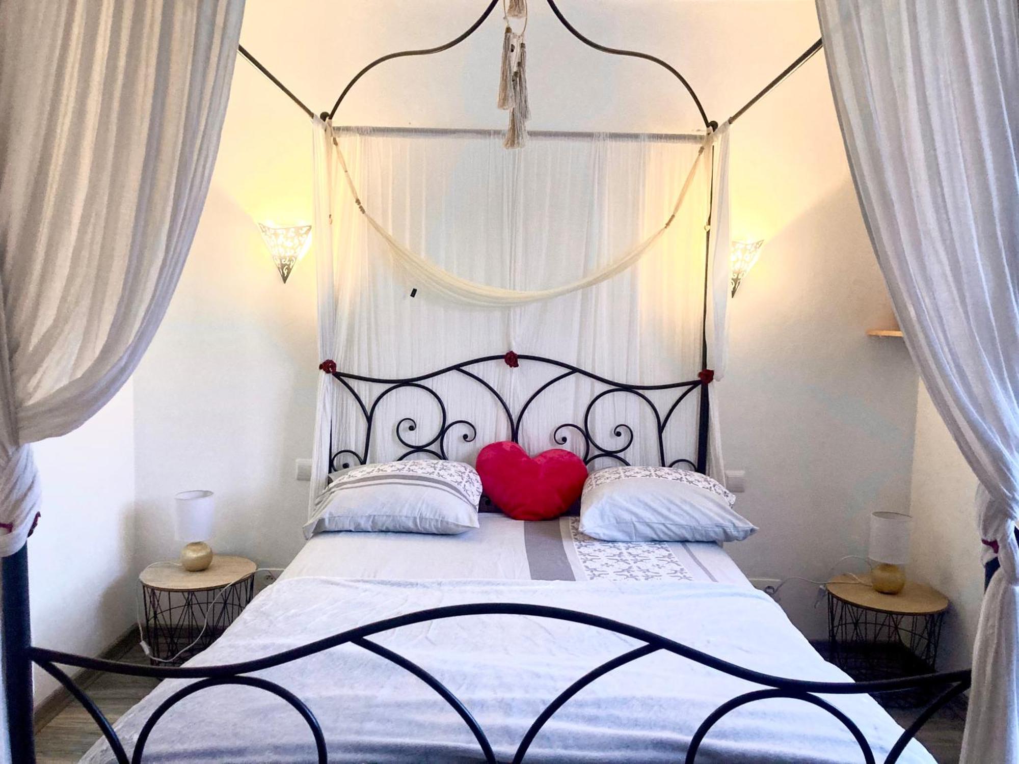 Villa 110M2, 7 Pers, Jacuzzi , 3 Chambres, Terrain Clos Et Arbore 2500M2 トレベス エクステリア 写真